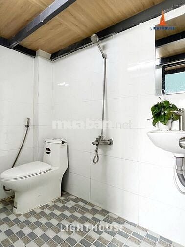 CĂN GÁC NGAY CHỢ HẠNH THÔNG TÂY CV LÀNG HOA LOTTE VINCOM ĐH IUH ĐH VLU
