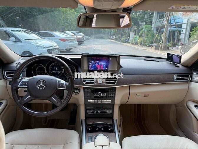 Mercedes Benz E Class 2014 E200 - 14000 km