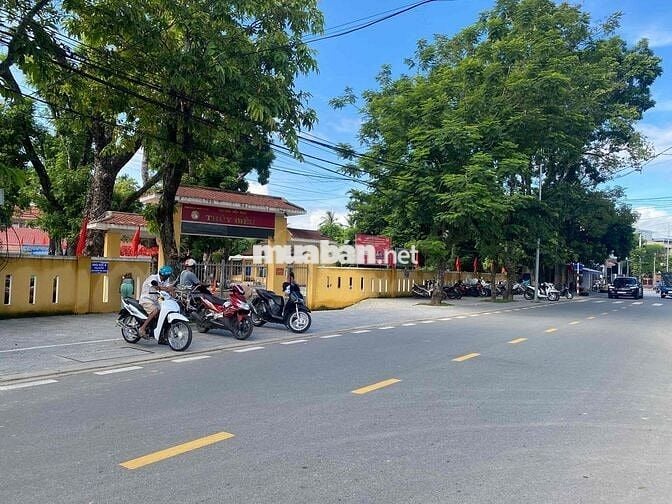Bán nhà 2T Bùi Thị Xuân mát mẻ cạnh Sông Hương không lụt