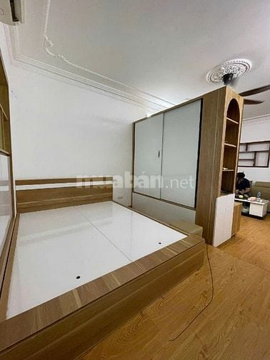 Bán nhà 38 m2 x5 tầng, đường Tam Trinh, phường Lĩnh Nam, Hoàng Mai, HN