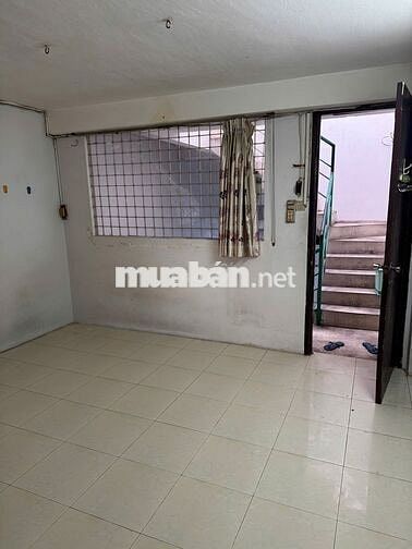 Nhà còn phòng trống 15m2 cho thuê tại Q11