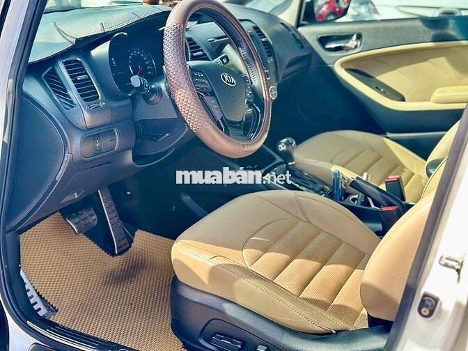 Kia Cerato 2018 1.6 AT Luxury - 47 km