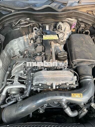 Mercedes Benz E Class 2014 E200 - 14000 km