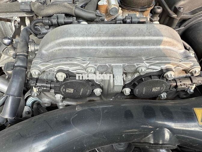 Mercedes Benz E Class 2014 E200 - 14000 km