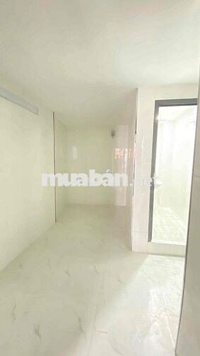 cho thuê nhà mới 100% 3 tầng lầu 2pn 3wc có sẵn máy lạnh, nước nóng