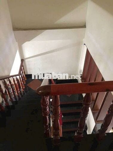 Nhà Tân Đông Hiệp 3p ngủ,đường 7m đậu ô tô ok,có nội thất