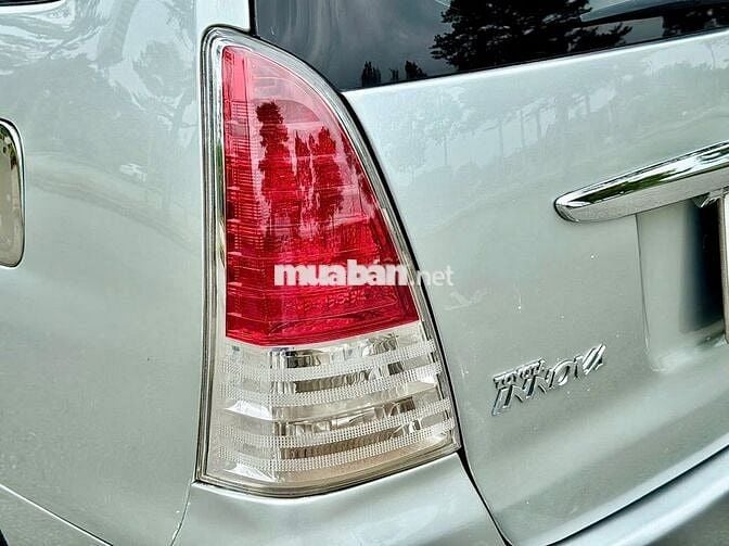 Toyota Innova 2010 G