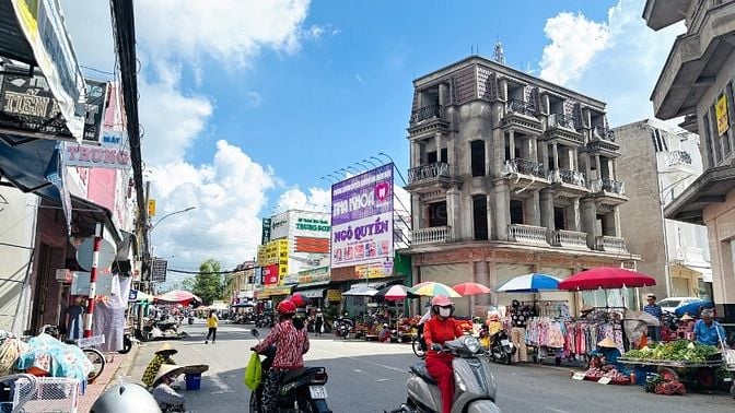 NHÀ PHỐ THƯƠNG MẠI MẶT TIỀN ĐƯỜNG NGÔ QUYỀN, TRỤC CHÍNH CHỢ CÁI VỒN