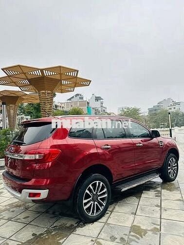 Ford Everest 4x2 SX 2019