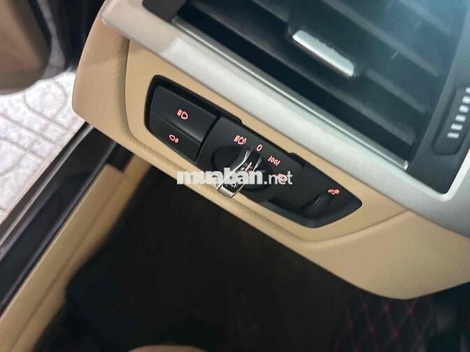 BMW 3 Series 2012 mẫu mới sipot