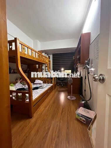 Chung cư No17 Sài Đồng, 4,5 tỷ, 78m2, gần hồ điều hòa, pháp lý chuẩn