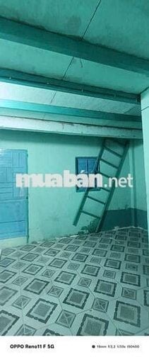 Kho thuê rẻ dt 4,5×18 có 3 pha cao đẹp.  Đường võ văn văn vĩnh lộc B.