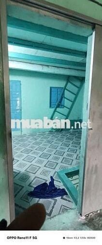 Kho thuê rẻ dt 4,5×18 có 3 pha cao đẹp.  Đường võ văn văn vĩnh lộc B.