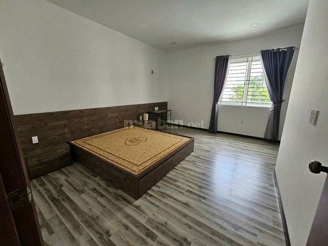 NHÀ 1 TRỆT 3 LẦU MẶT TIỀN KDC NAM LONG FULL NỘI THẤT