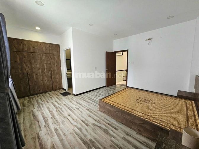 NHÀ 1 TRỆT 3 LẦU MẶT TIỀN KDC NAM LONG FULL NỘI THẤT