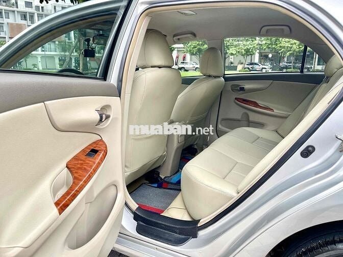 Bán xe Toyota Corolla Altis 2010 số tự động