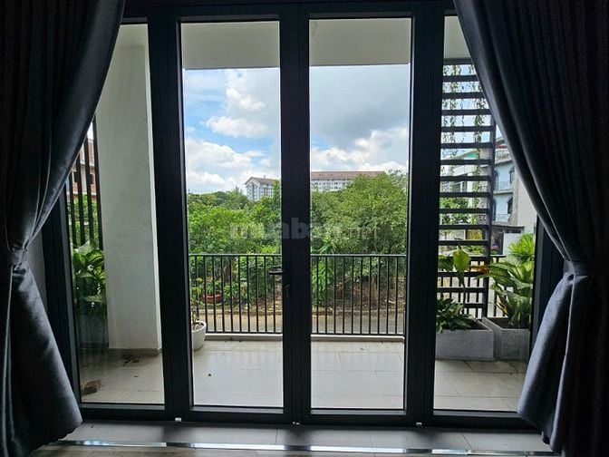 NHÀ 1 TRỆT 3 LẦU MẶT TIỀN KDC NAM LONG FULL NỘI THẤT