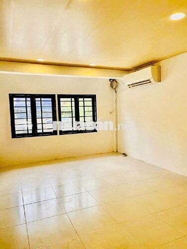 NHÀ 4 TẦNG MT KINH DOANH - NỞ HẬU - Ở NGAY - TÙNG THIỆN VƯƠNG P13  -Q8