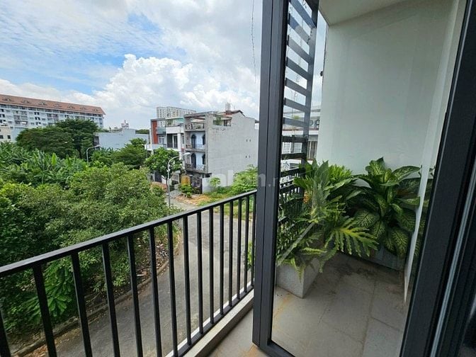 NHÀ 1 TRỆT 3 LẦU MẶT TIỀN KDC NAM LONG FULL NỘI THẤT