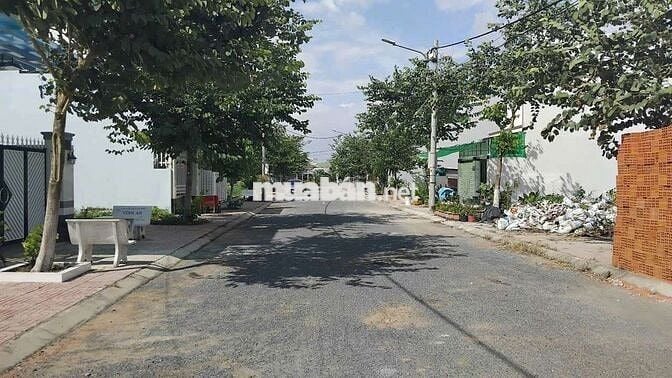 Nền giá tốt đường D2 Khu Dân cư Trường An - Vĩnh Long (khu mới)
