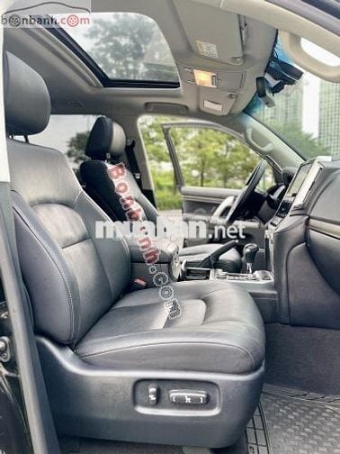 Toyota Land Cruiser 4.6 V8 2019