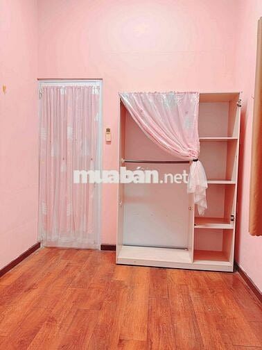 Cho thuê căn 2PN sân vườn để xe hơi gần chợ Vườn Lài( Miễn Trung Gian)