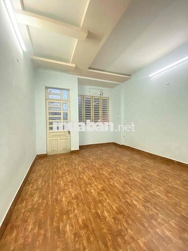 Cho thuê nhà mt kinh doanh 4x14m 1 lsu62 2pn 2wc 12tr