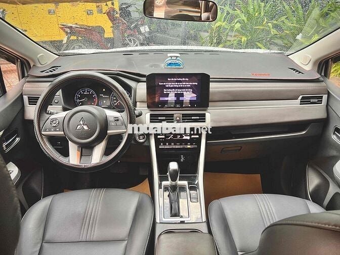 Mitsubishi Xpander Premium 2024