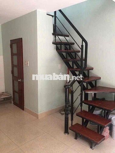 Cho thuê nhà 1 trệt 2 Lầu, đường Trần Quang Khải Q1