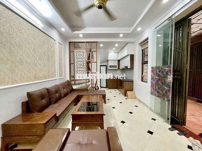 NHÀ ĐẸP TẢ THANH OAI 37m2 5 tầng giá chỉ 3.8 tỷ mặt ngõ chính