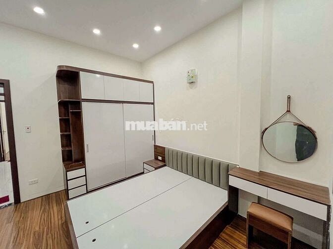 NHÀ ĐẸP TẢ THANH OAI 37m2 5 tầng giá chỉ 3.8 tỷ mặt ngõ chính