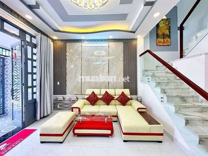 83 Đào Tông Nguyên,TT. Nhà Bè,DT: 51m2, 2 tầng, Ngang4x13m, Nhỉnh 4tỷ