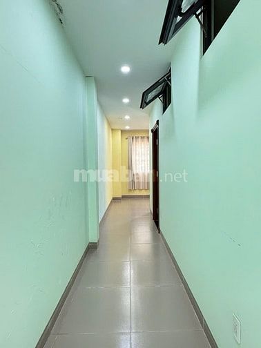 Bán nhà 1 trệt,2 lầu,cách đồng khởi 1 xẹt