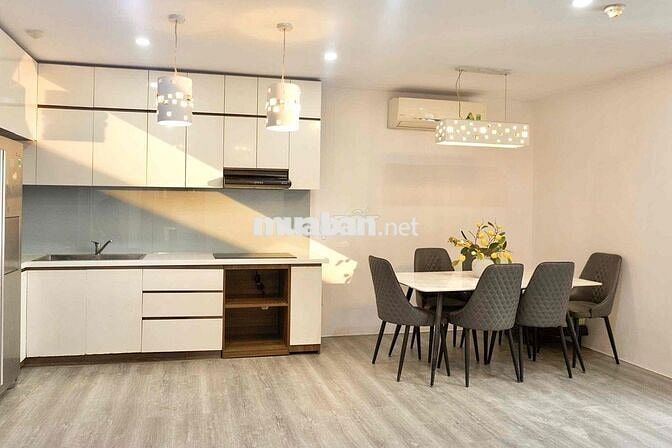 nhà đẹp như hình cần tìm chủ mới