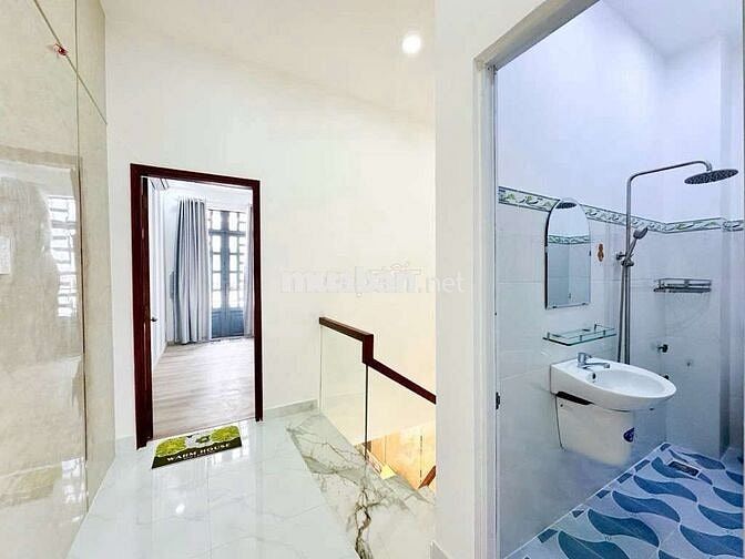 83 Đào Tông Nguyên,TT. Nhà Bè,DT: 51m2, 2 tầng, Ngang4x13m, Nhỉnh 4tỷ