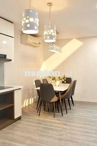 nhà đẹp như hình cần tìm chủ mới