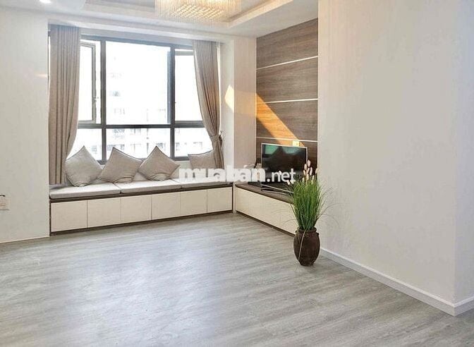 nhà đẹp như hình cần tìm chủ mới