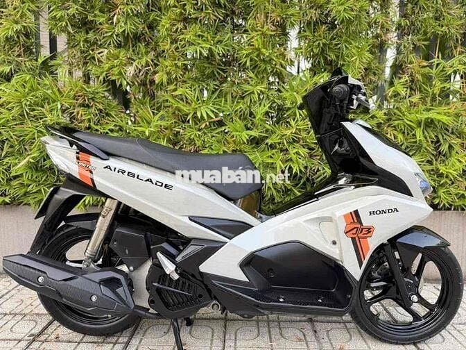 air blade 2018 smakey xám ximang(hỗ trợ góp)