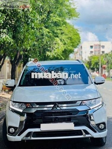 Mitsubishi Outlander 2.0 CVT 2024
