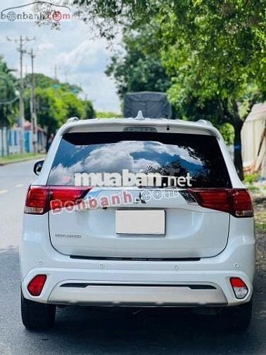 Mitsubishi Outlander 2.0 CVT 2024
