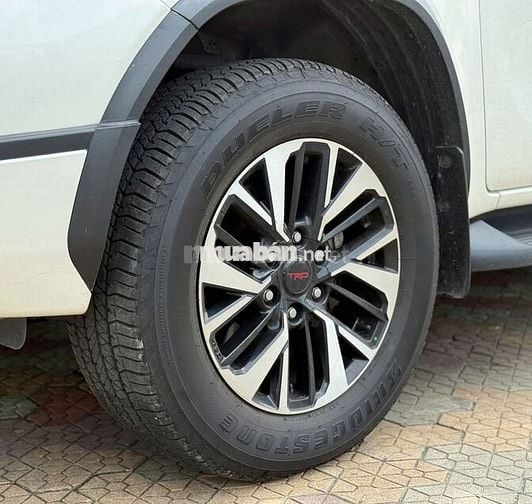 Fortuner 2019 2.7V 4x2 AT TRD- 92,565 km -Còn Giảm