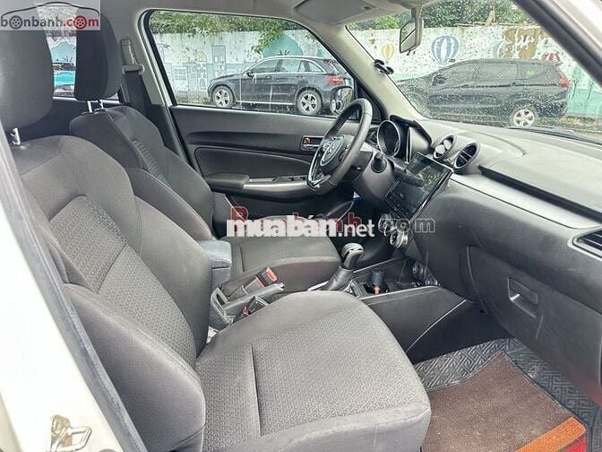 Suzuki Swift GLX 1.2 AT 2022 - 515 Triệu