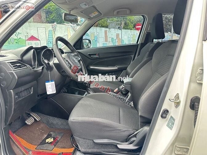 Suzuki Swift GLX 1.2 AT 2022 - 515 Triệu