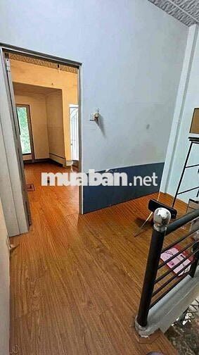 Bán Nhà 2 Tầng - Sổ Hồng Riêng - HẺM 1/ NGẮN XE HƠI ĐỖ CỬA