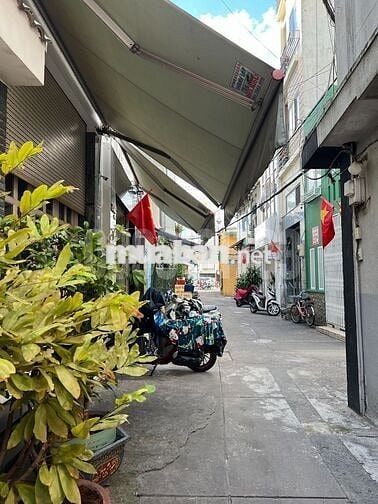 NHÀ 2 TẦNG - HẺM Ô TÔ LỚN TRƯỚC NHÀ – CÁCH ĐƯỜNG PHAN ĐĂNG LƯU 80M