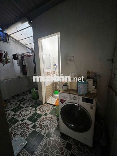 nhà 2 lầu 3pn hẻm 8m,P.thới an,TPHCM
