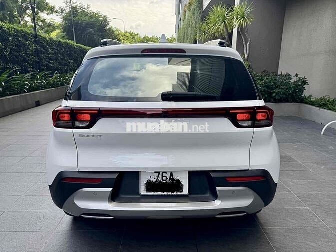 Kia Sonet 1.5 AT Deluxe 2023 cực đẹp