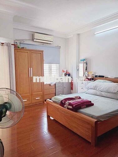 GẦN SÂN BAY. NHÀ 3 TẦNG BTCT. 77M2 6x13. 2MT HXH CHỈ HƠN 100TR/M2