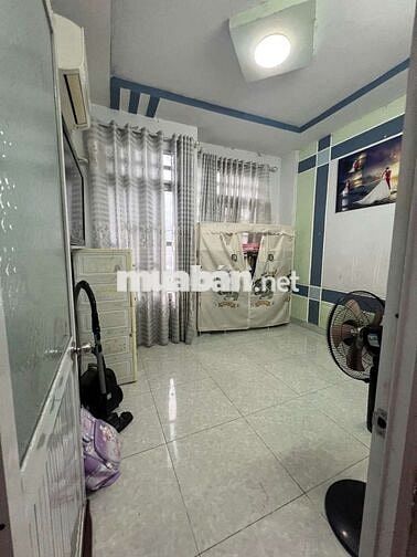 nhà 2 lầu 3pn hẻm 8m,P.thới an,TPHCM