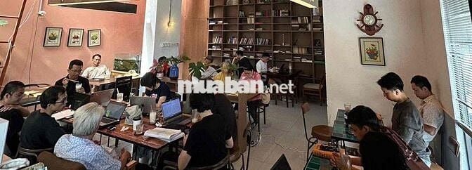 SANG QUÁN CAFE MẶT TIỀN LỚN Ở ĐƯỜNG VƯỜN LÀI,VÀO LÀ KINH DOANH LUÔN